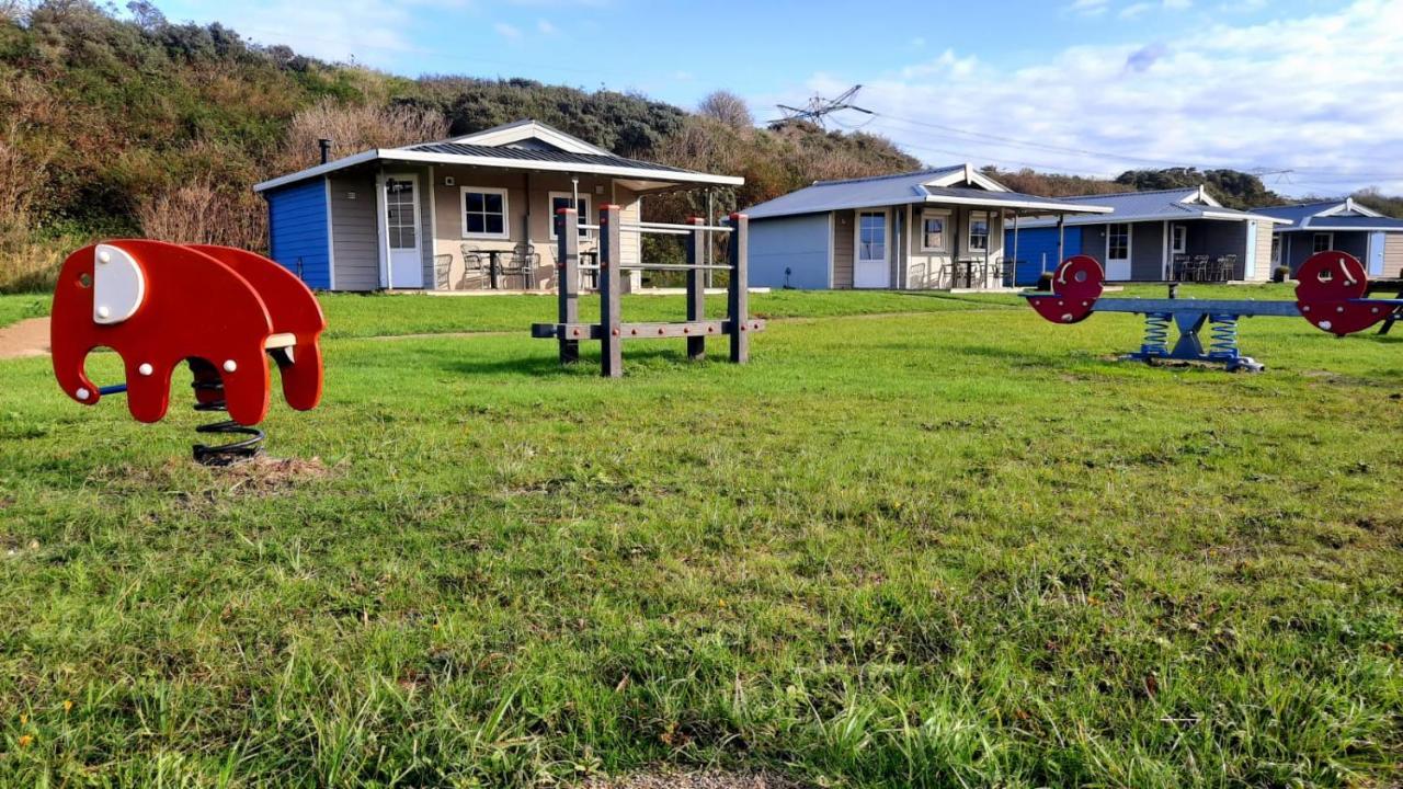 Beach Lodges Oostvoorne Exterior foto