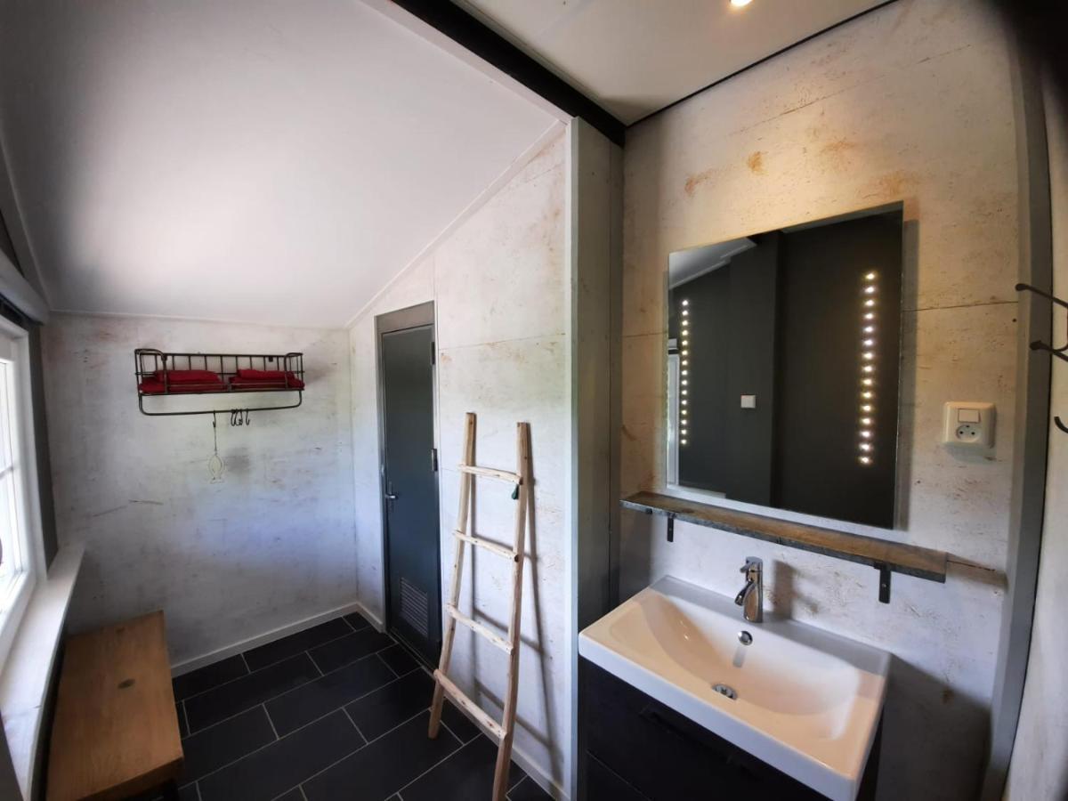 Beach Lodges Oostvoorne Exterior foto